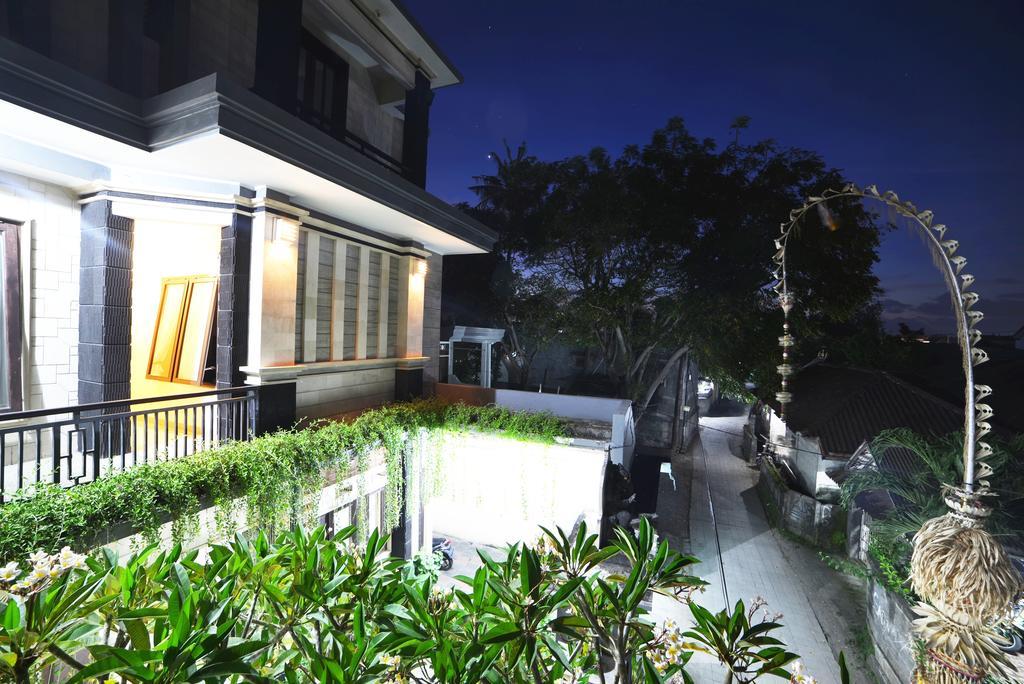Ganggas Homestay Jimbaran  Exterior photo